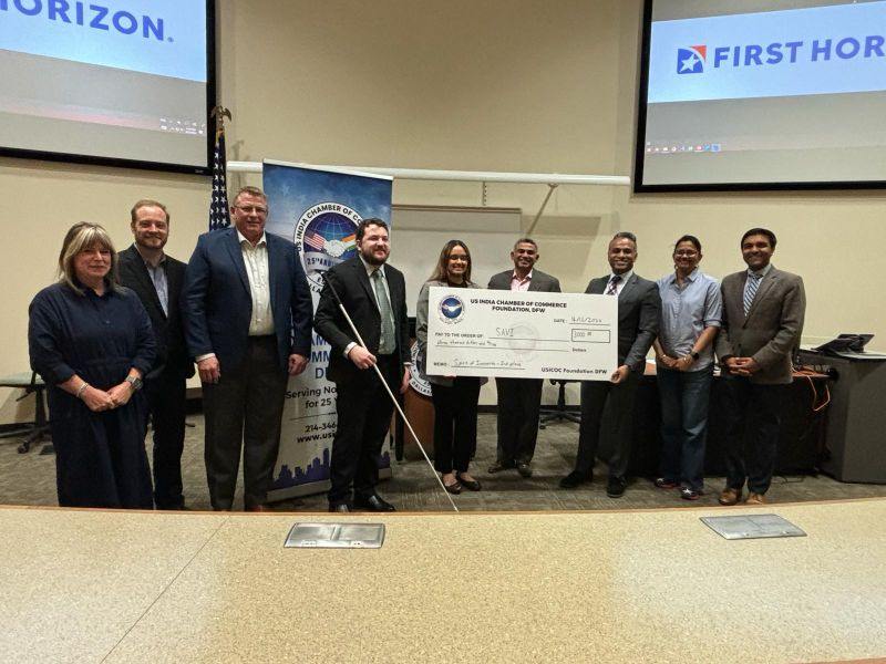 UNT team receiving the award